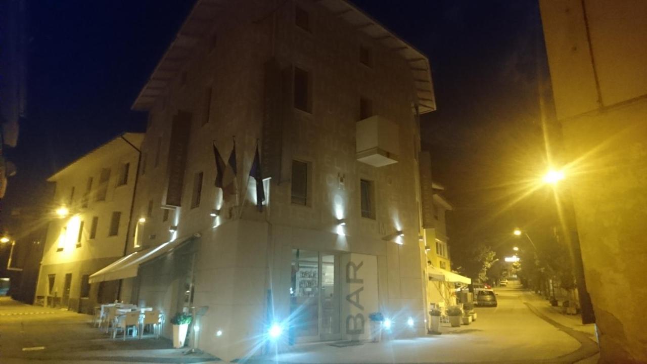Capo di Ponte Hotel Cumili מראה חיצוני תמונה